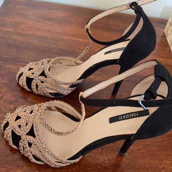 Party shoes - Picture 3 of 3